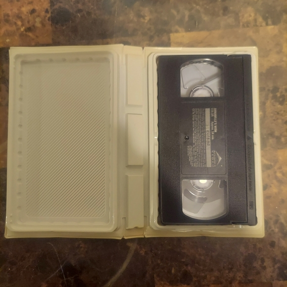 💥3/$25💥 Annabelle's Wish VHS Movie (1997) - Picture 4 of 4